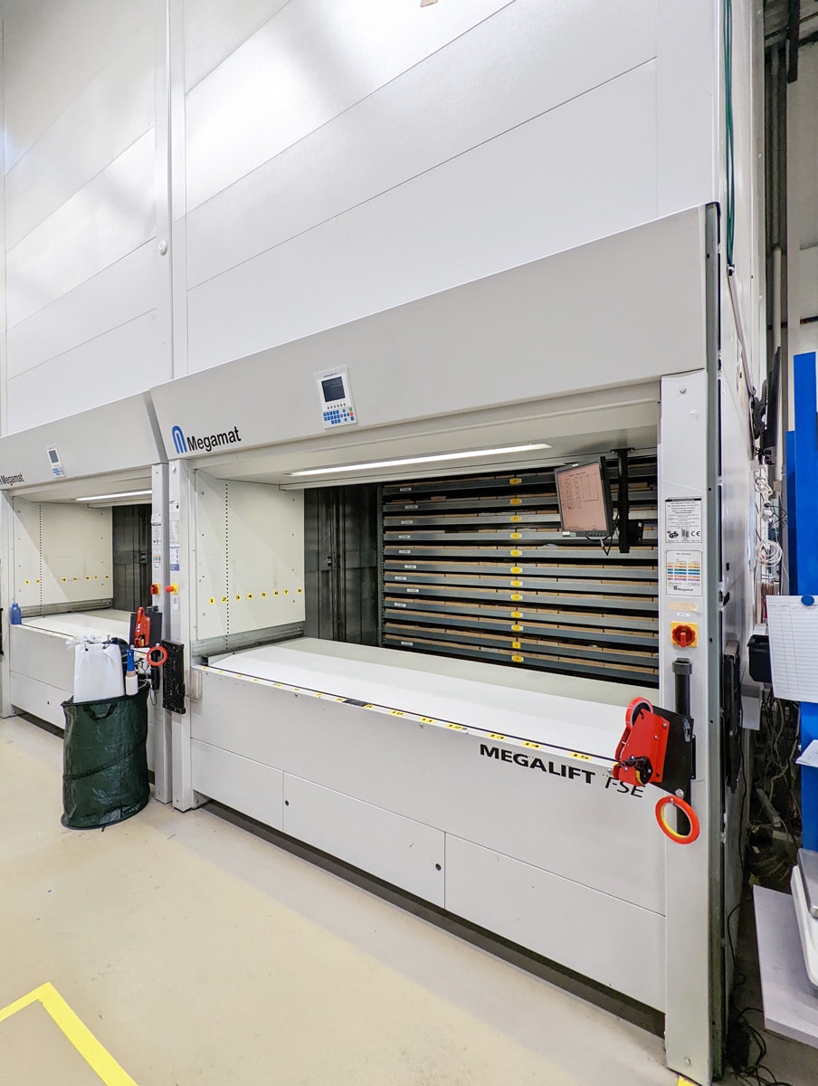 4 units Kardex Megalift FSE 7.1 Secondhand vertical storage lifts